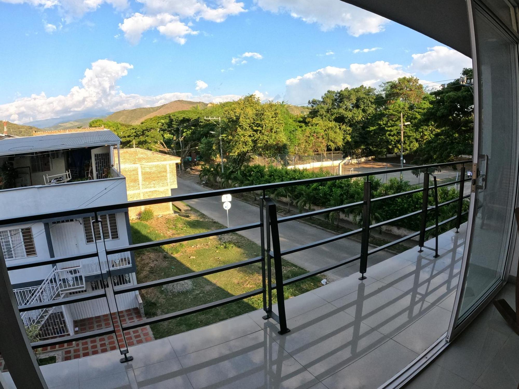 Balcones De La Rivera Apartamento Azulejo 3 Буга Экстерьер фото